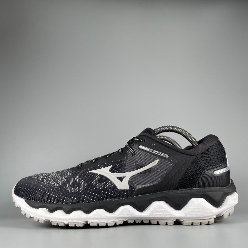 Women's 10.5 Men's 9 Mizuno Wave Horizon 5 Black Running Shoes Walking Sneakers